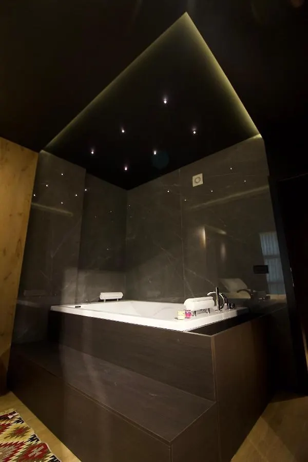 King'S Apartment كورتشي