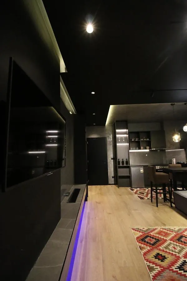 King'S Apartment كورتشي 0*,