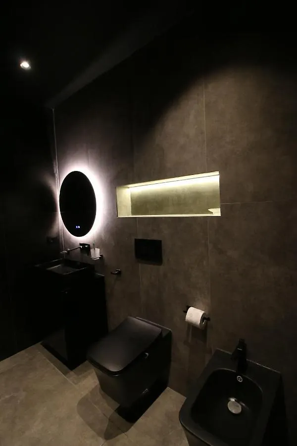 King'S Apartment كورتشي